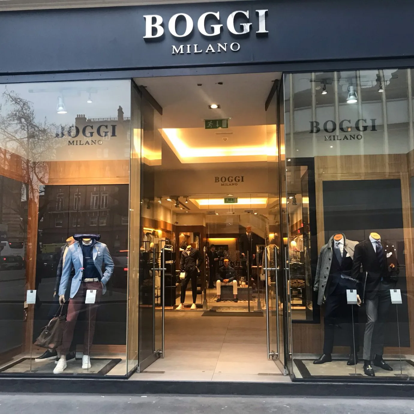 Boggi Milano men's clothing store entrance