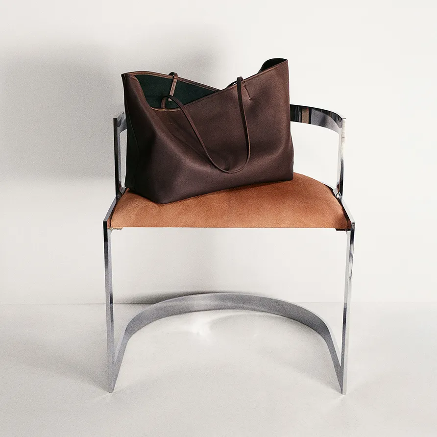 Large leather tote bag suitable for everyday use.