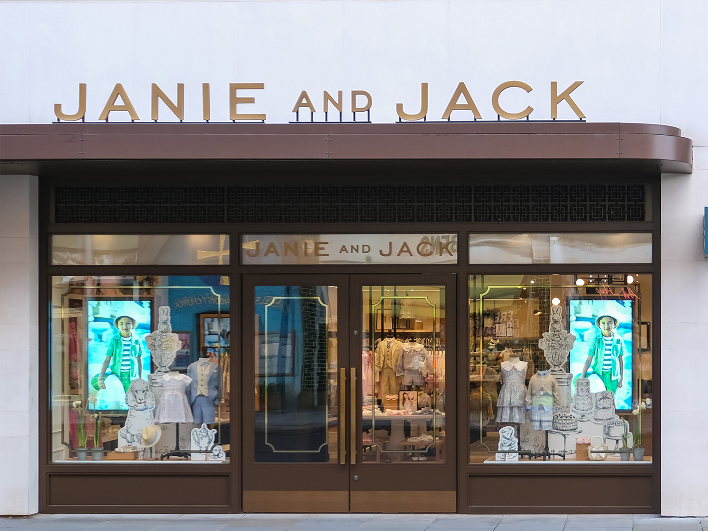 Janie and Jack storefront for a children's clothing brand