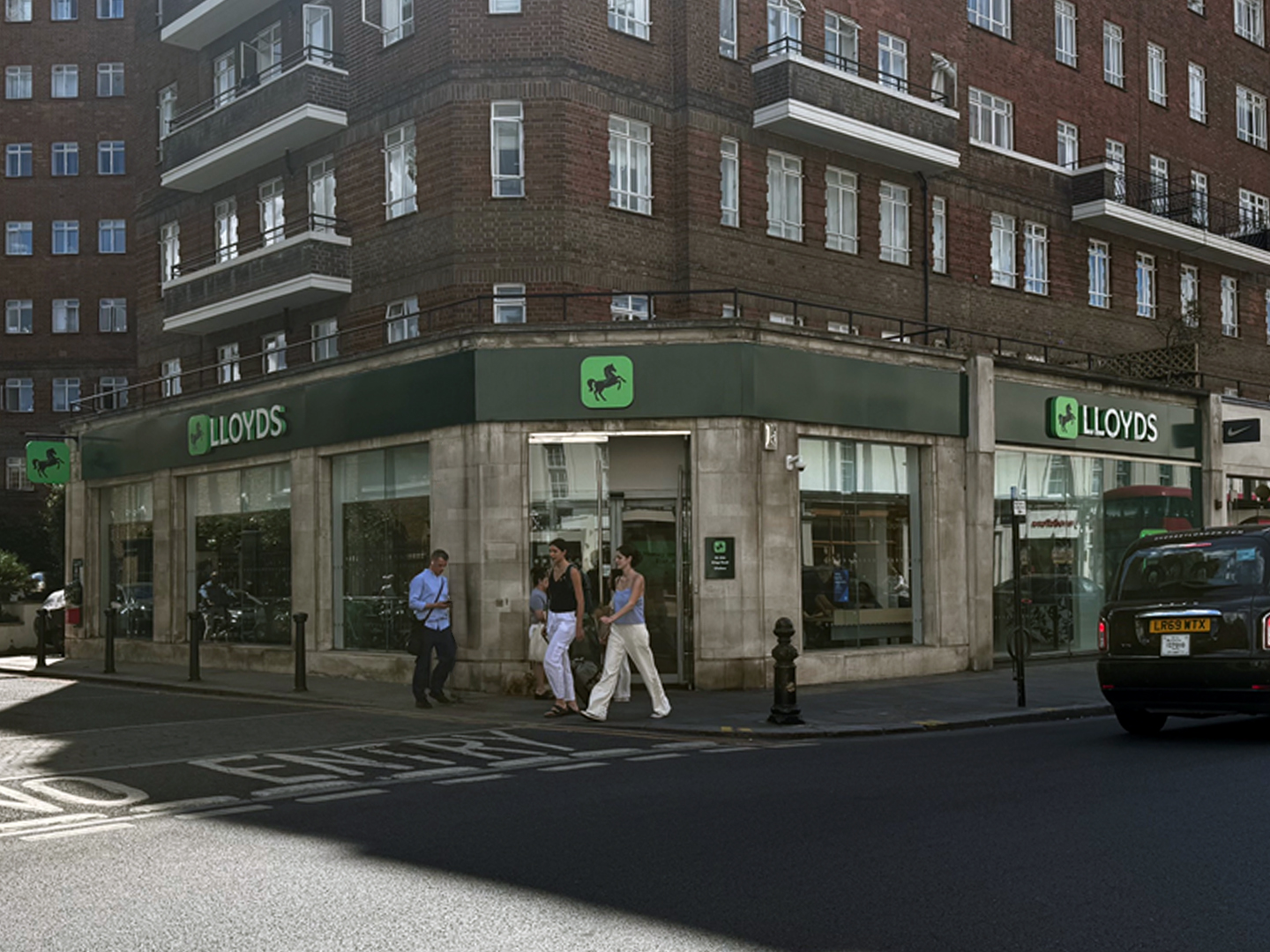 Lloyds Bank branch on a Chelsea street corner